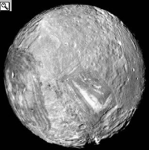 Foto di Miranda presa dal Voyager 2