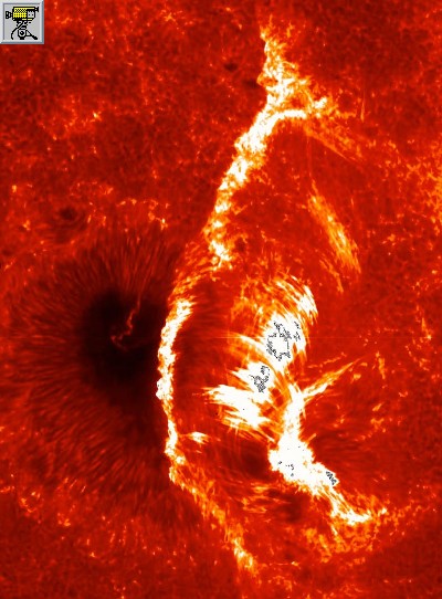 Foto e filmato della sonda HINODE di una espulsione di massa coronale del 2006
